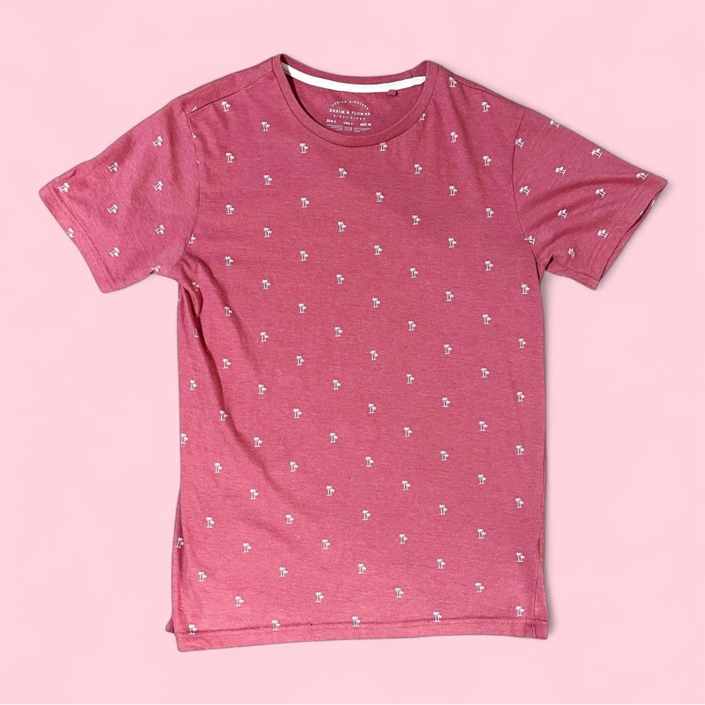 Pink PalmTree Graphic T-Shirt - Small